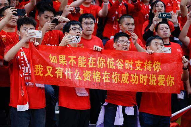保总莱巴意外出局，王曦雨迎泼天富贵，但她却说享受当下更重要